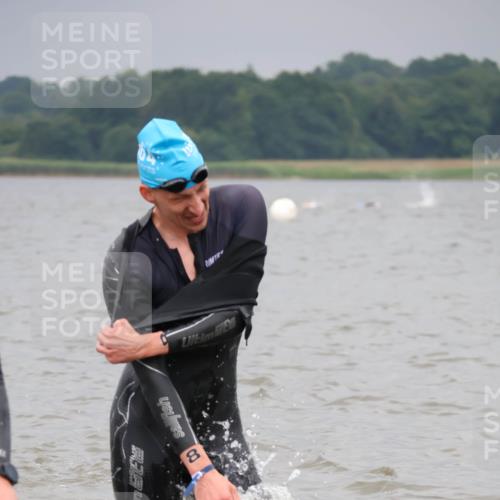 23.06.2024 - Viking Triathlon H.Heesch http://msf.ph/oto/6345441 23.06.2024 10:29:01 Schwimmen 209, 438, 621 meine-sportfotos.de