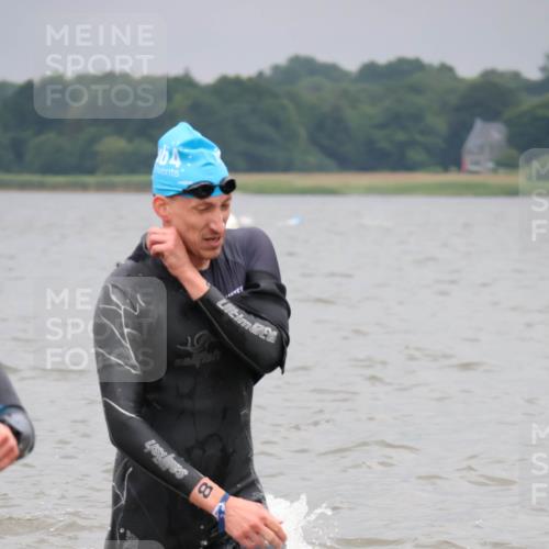 23.06.2024 - Viking Triathlon H.Heesch http://msf.ph/oto/6345444 23.06.2024 10:29:01 Schwimmen 209, 438, 621 meine-sportfotos.de