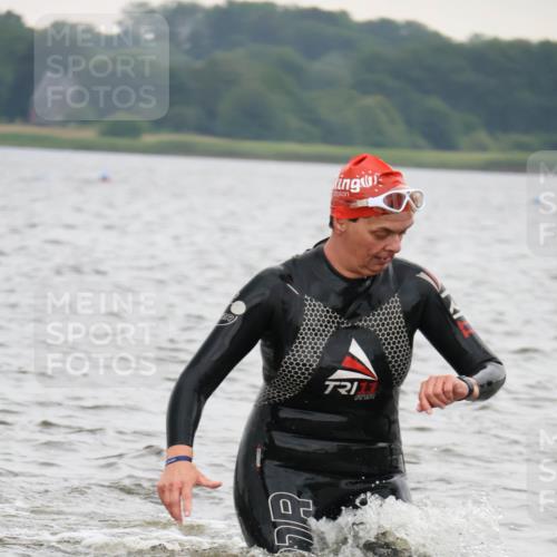 23.06.2024 - Viking Triathlon H.Heesch http://msf.ph/oto/6345446 23.06.2024 10:47:20 Schwimmen 217, 436, 473, 615 meine-sportfotos.de