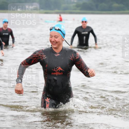 23.06.2024 - Viking Triathlon H.Heesch http://msf.ph/oto/6345455 23.06.2024 10:47:26 Schwimmen 436, 473, 547, 615 meine-sportfotos.de