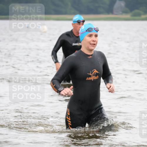 23.06.2024 - Viking Triathlon H.Heesch http://msf.ph/oto/6345471 23.06.2024 10:47:34 Schwimmen 19, 132, 423, 547 meine-sportfotos.de