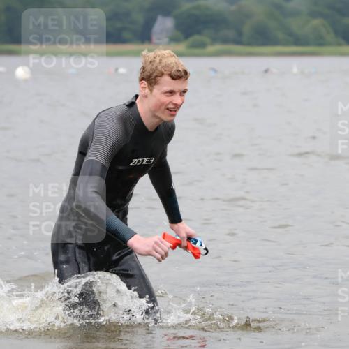 23.06.2024 - Viking Triathlon H.Heesch http://msf.ph/oto/6345477 23.06.2024 10:29:23 Schwimmen 613 meine-sportfotos.de
