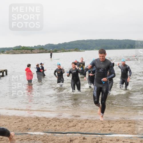 23.06.2024 - Viking Triathlon MichiJ http://msf.ph/oto/6345478 23.06.2024 10:38:24 Schwimmen 98, 175, 182, 185, 237, 255, 266, 310, 322, 368, 412, 474, 614, 642 meine-sportfotos.de