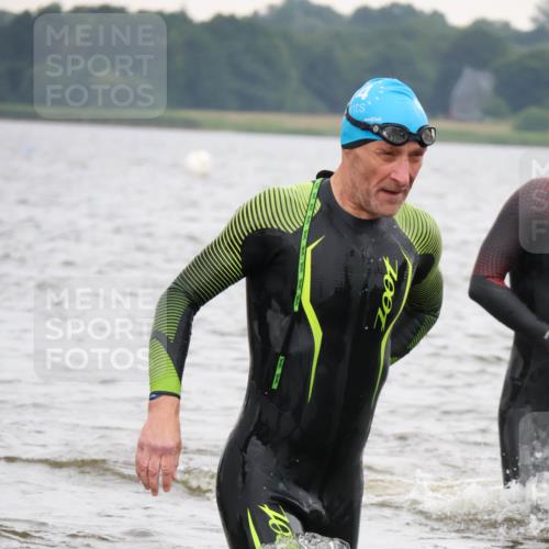23.06.2024 - Viking Triathlon H.Heesch http://msf.ph/oto/6345487 23.06.2024 10:47:40 Schwimmen 19, 57, 132, 258, 357, 370, 423 meine-sportfotos.de