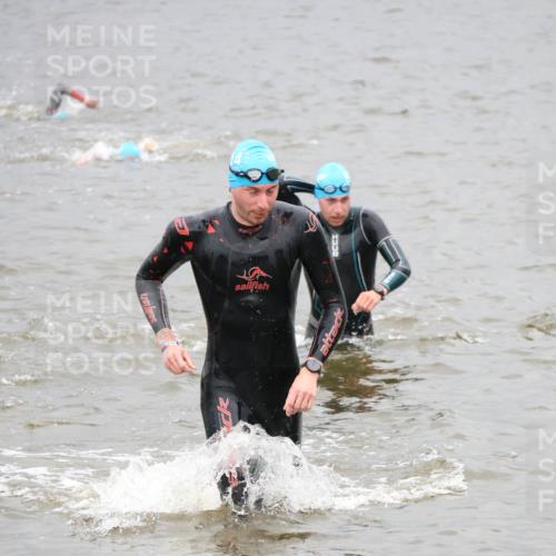 23.06.2024 - Viking Triathlon H.Heesch http://msf.ph/oto/6345488 23.06.2024 10:29:32 Schwimmen 142 meine-sportfotos.de