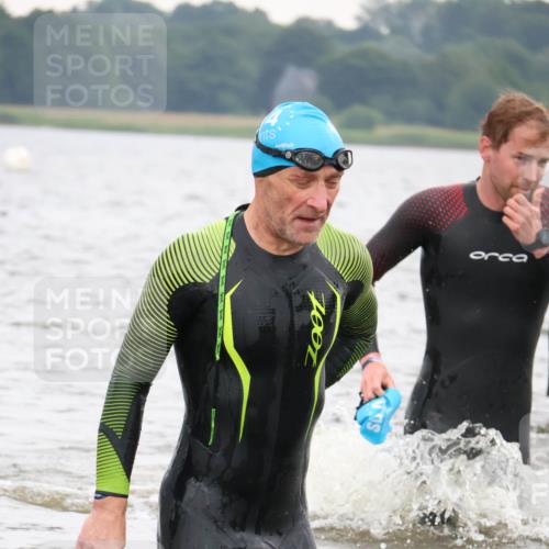 23.06.2024 - Viking Triathlon H.Heesch http://msf.ph/oto/6345489 23.06.2024 10:47:40 Schwimmen 19, 57, 132, 258, 357, 370, 423 meine-sportfotos.de