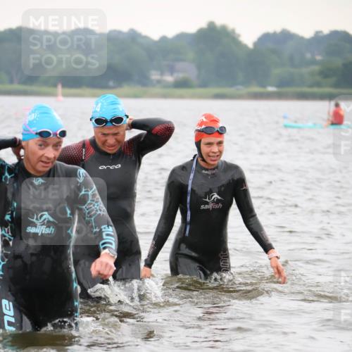 23.06.2024 - Viking Triathlon H.Heesch http://msf.ph/oto/6345513 23.06.2024 10:47:45 Schwimmen 19, 57, 258, 309, 357, 370, 423 meine-sportfotos.de
