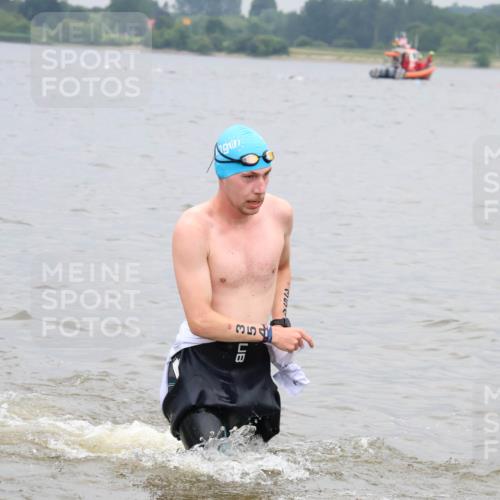 23.06.2024 - Viking Triathlon H.Heesch http://msf.ph/oto/6345523 23.06.2024 10:29:45 Schwimmen 142, 233, 246, 354, 483 meine-sportfotos.de