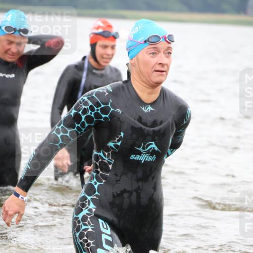 23.06.2024 - Viking Triathlon H.Heesch http://msf.ph/oto/6345524 23.06.2024 10:47:49 Schwimmen 55, 57, 258, 309, 357, 370 meine-sportfotos.de