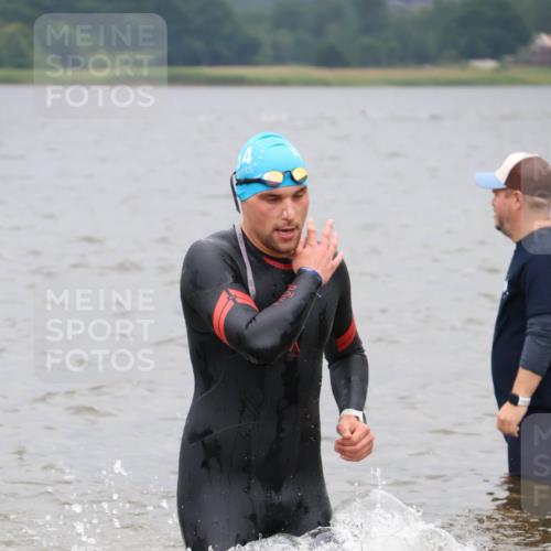 23.06.2024 - Viking Triathlon H.Heesch http://msf.ph/oto/6345554 23.06.2024 10:30:02 Schwimmen 434, 498, 659 meine-sportfotos.de