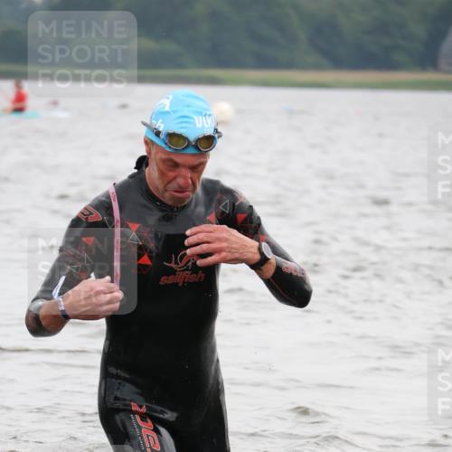 23.06.2024 - Viking Triathlon H.Heesch http://msf.ph/oto/6345555 23.06.2024 10:48:08 Schwimmen 41, 157, 339, 478 meine-sportfotos.de