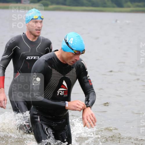 23.06.2024 - Viking Triathlon H.Heesch http://msf.ph/oto/6345558 23.06.2024 10:30:08 Schwimmen 95, 178, 276, 498 meine-sportfotos.de