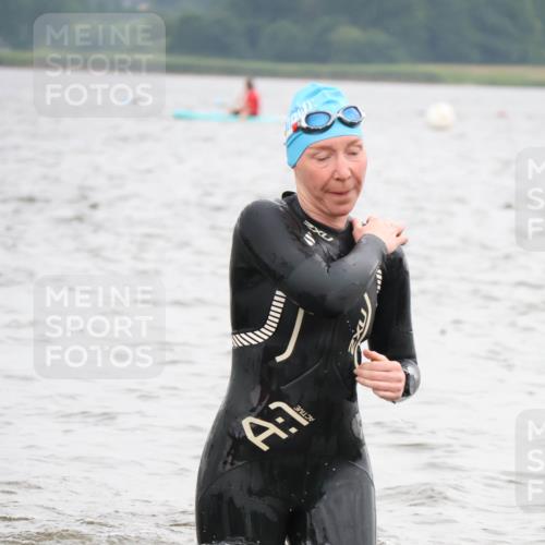 23.06.2024 - Viking Triathlon H.Heesch http://msf.ph/oto/6345567 23.06.2024 10:48:12 Schwimmen 41, 147, 157, 478 meine-sportfotos.de