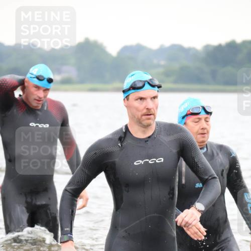 23.06.2024 - Viking Triathlon H.Heesch http://msf.ph/oto/6345572 23.06.2024 10:48:22 Schwimmen 79, 147 meine-sportfotos.de
