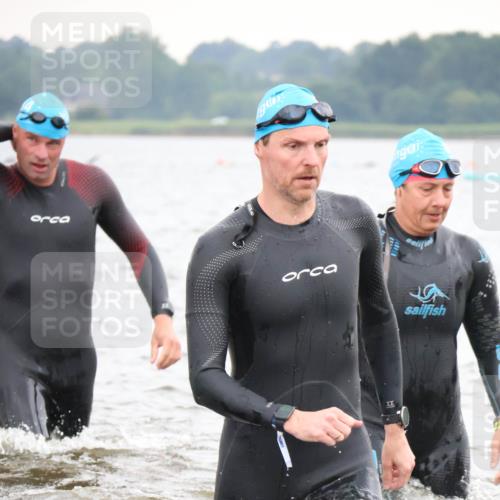 23.06.2024 - Viking Triathlon H.Heesch http://msf.ph/oto/6345576 23.06.2024 10:48:23 Schwimmen 79, 147, 422 meine-sportfotos.de
