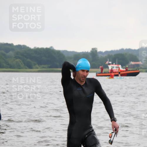 23.06.2024 - Viking Triathlon H.Heesch http://msf.ph/oto/6345616 23.06.2024 10:48:34 Schwimmen 21, 59, 70, 155, 422, 441 meine-sportfotos.de