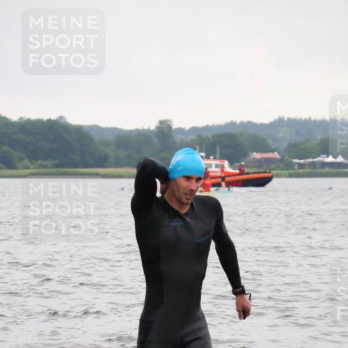 23.06.2024 - Viking Triathlon H.Heesch http://msf.ph/oto/6345619 23.06.2024 10:48:34 Schwimmen 21, 59, 70, 155, 422, 441 meine-sportfotos.de