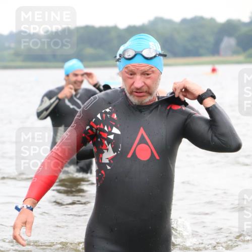 23.06.2024 - Viking Triathlon H.Heesch http://msf.ph/oto/6345626 23.06.2024 10:48:37 Schwimmen 21, 59, 70, 155, 422, 441 meine-sportfotos.de