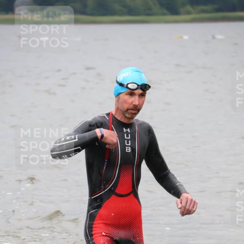 23.06.2024 - Viking Triathlon H.Heesch http://msf.ph/oto/6345632 23.06.2024 10:30:35 Schwimmen 324, 482, 656 meine-sportfotos.de