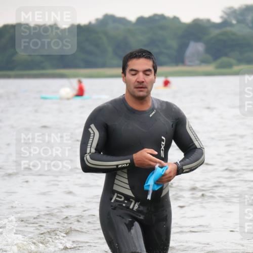 23.06.2024 - Viking Triathlon H.Heesch http://msf.ph/oto/6345644 23.06.2024 10:48:42 Schwimmen 59, 139, 155, 248, 441 meine-sportfotos.de