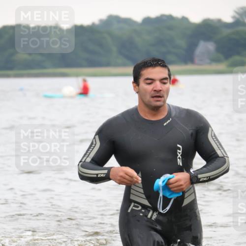 23.06.2024 - Viking Triathlon H.Heesch http://msf.ph/oto/6345647 23.06.2024 10:48:42 Schwimmen 59, 139, 155, 248, 441 meine-sportfotos.de