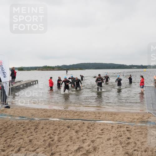 23.06.2024 - Viking Triathlon MichiJ http://msf.ph/oto/6345666 23.06.2024 10:38:55 Schwimmen 200, 318, 332, 335, 404, 409, 425, 650 meine-sportfotos.de
