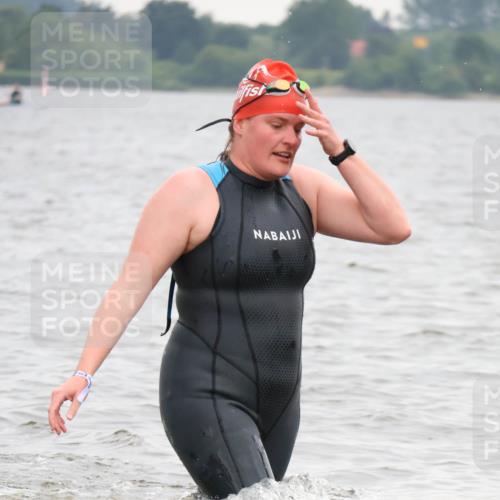 23.06.2024 - Viking Triathlon H.Heesch http://msf.ph/oto/6345670 23.06.2024 10:48:57 Schwimmen 373, 447, 637 meine-sportfotos.de