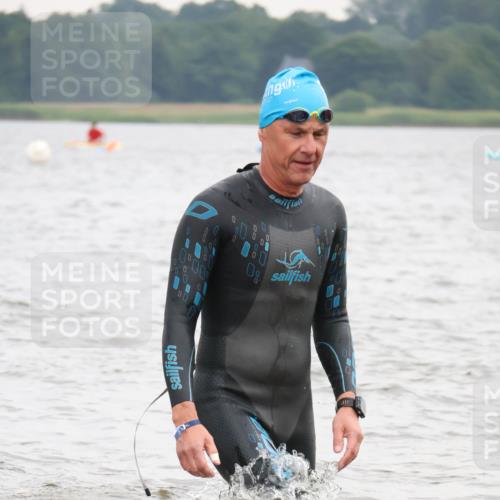 23.06.2024 - Viking Triathlon H.Heesch http://msf.ph/oto/6345685 23.06.2024 10:49:09 Schwimmen 179 meine-sportfotos.de