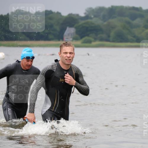 23.06.2024 - Viking Triathlon H.Heesch http://msf.ph/oto/6345702 23.06.2024 10:31:15 Schwimmen 458, 499 meine-sportfotos.de