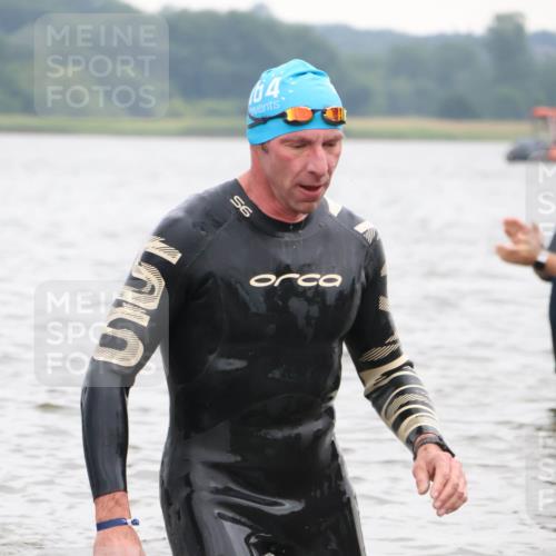 23.06.2024 - Viking Triathlon H.Heesch http://msf.ph/oto/6345706 23.06.2024 10:49:25 Schwimmen 112 meine-sportfotos.de