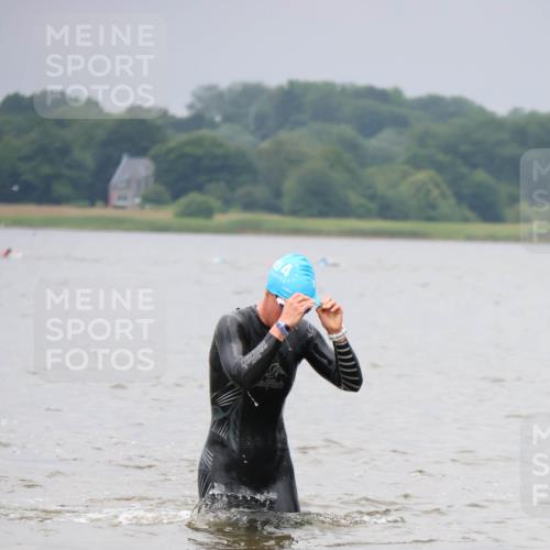 23.06.2024 - Viking Triathlon H.Heesch http://msf.ph/oto/6345713 23.06.2024 10:31:21 Schwimmen 16, 216, 458, 463, 499 meine-sportfotos.de
