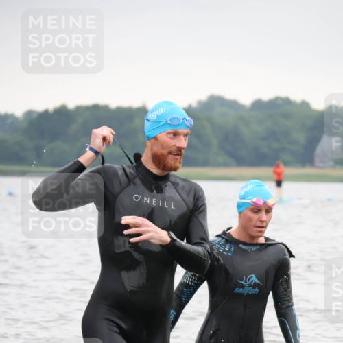 23.06.2024 - Viking Triathlon H.Heesch http://msf.ph/oto/6345714 23.06.2024 10:49:28 Schwimmen 112, 236 meine-sportfotos.de