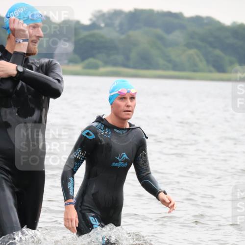23.06.2024 - Viking Triathlon H.Heesch http://msf.ph/oto/6345718 23.06.2024 10:49:29 Schwimmen 112, 236 meine-sportfotos.de