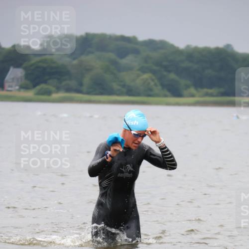 23.06.2024 - Viking Triathlon H.Heesch http://msf.ph/oto/6345721 23.06.2024 10:31:22 Schwimmen 16, 216, 458, 463 meine-sportfotos.de