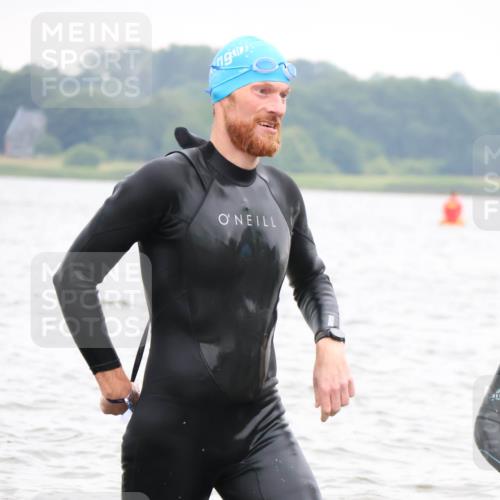 23.06.2024 - Viking Triathlon H.Heesch http://msf.ph/oto/6345729 23.06.2024 10:49:31 Schwimmen 64, 112, 236, 388 meine-sportfotos.de