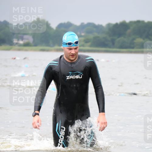 23.06.2024 - Viking Triathlon H.Heesch http://msf.ph/oto/6345737 23.06.2024 10:31:42 Schwimmen 107 meine-sportfotos.de