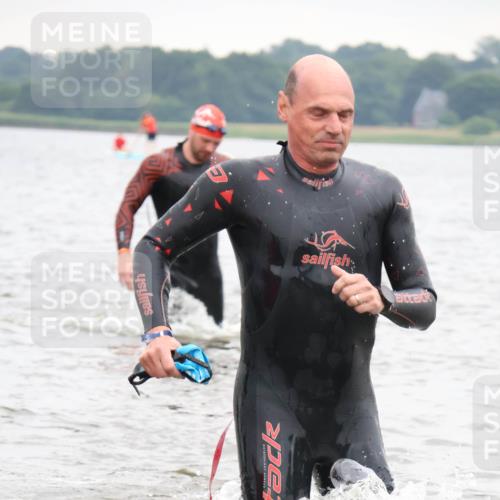 23.06.2024 - Viking Triathlon H.Heesch http://msf.ph/oto/6345747 23.06.2024 10:49:44 Schwimmen 64, 176, 388, 622 meine-sportfotos.de