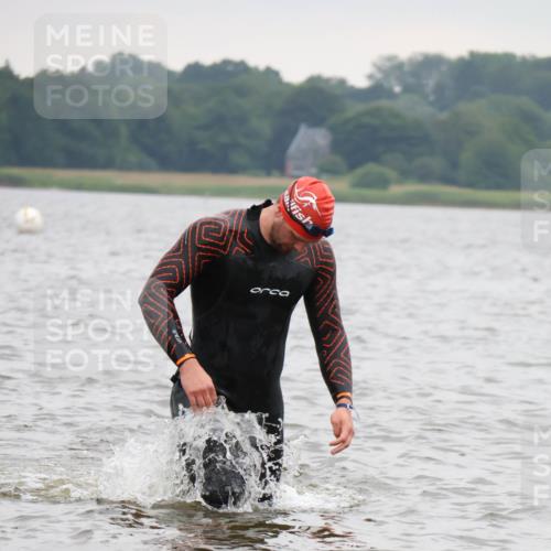 23.06.2024 - Viking Triathlon H.Heesch http://msf.ph/oto/6345751 23.06.2024 10:49:46 Schwimmen 81, 176, 622 meine-sportfotos.de