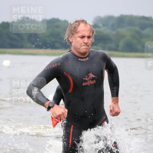 23.06.2024 - Viking Triathlon H.Heesch http://msf.ph/oto/6345755 23.06.2024 10:31:56 Schwimmen 14, 231, 640 meine-sportfotos.de