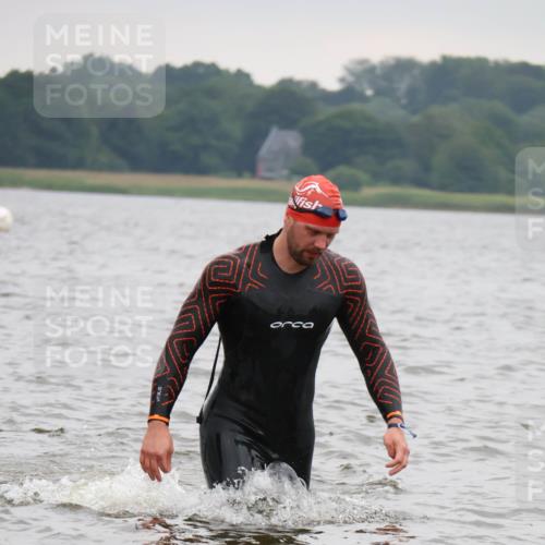23.06.2024 - Viking Triathlon H.Heesch http://msf.ph/oto/6345756 23.06.2024 10:49:46 Schwimmen 81, 176, 622 meine-sportfotos.de