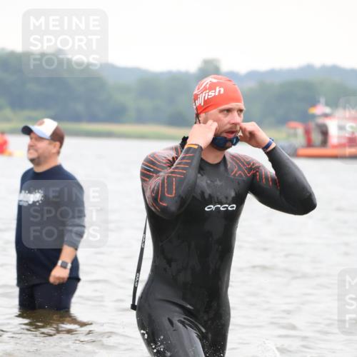 23.06.2024 - Viking Triathlon H.Heesch http://msf.ph/oto/6345759 23.06.2024 10:49:50 Schwimmen 81, 119, 176, 622 meine-sportfotos.de