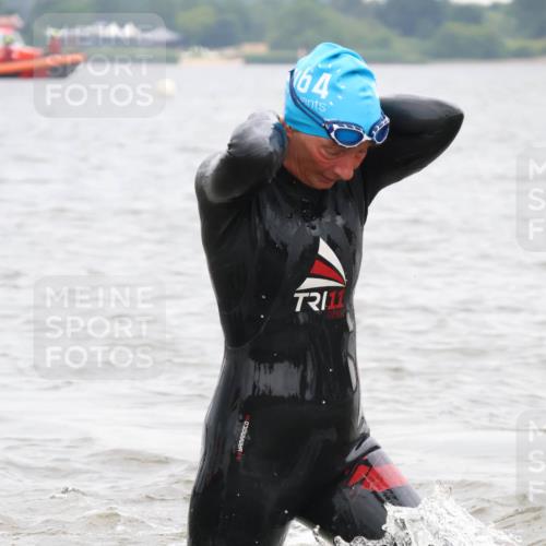 23.06.2024 - Viking Triathlon H.Heesch http://msf.ph/oto/6345773 23.06.2024 10:49:55 Schwimmen 81, 119, 366, 622 meine-sportfotos.de
