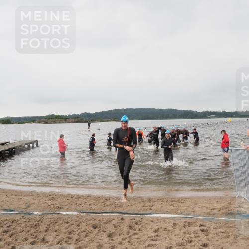 23.06.2024 - Viking Triathlon MichiJ http://msf.ph/oto/6345778 23.06.2024 10:39:19 Schwimmen 26, 140, 383, 389, 415, 435 meine-sportfotos.de