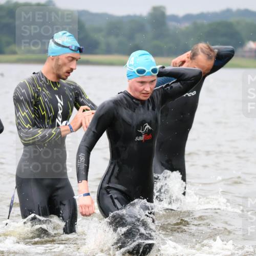 23.06.2024 - Viking Triathlon H.Heesch http://msf.ph/oto/6345782 23.06.2024 10:32:09 Schwimmen 6, 20, 117, 231, 260, 292, 302, 394, 426, 619 meine-sportfotos.de
