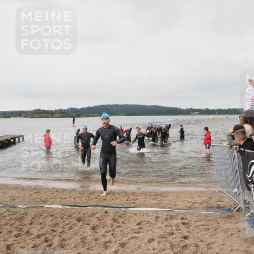 23.06.2024 - Viking Triathlon MichiJ http://msf.ph/oto/6345788 23.06.2024 10:39:22 Schwimmen 26, 140, 194, 389, 415, 435 meine-sportfotos.de