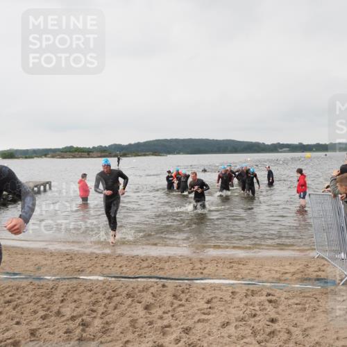 23.06.2024 - Viking Triathlon MichiJ http://msf.ph/oto/6345793 23.06.2024 10:39:24 Schwimmen 26, 131, 194, 389, 405, 415, 427, 435 meine-sportfotos.de