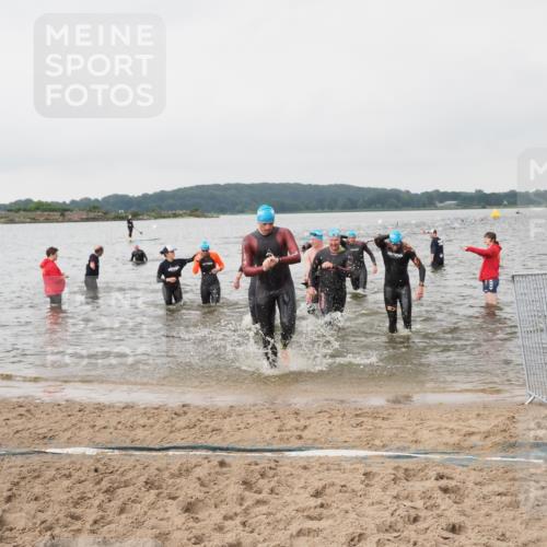 23.06.2024 - Viking Triathlon MichiJ http://msf.ph/oto/6345808 23.06.2024 10:39:30 Schwimmen 40, 68, 131, 194, 405, 427, 435 meine-sportfotos.de