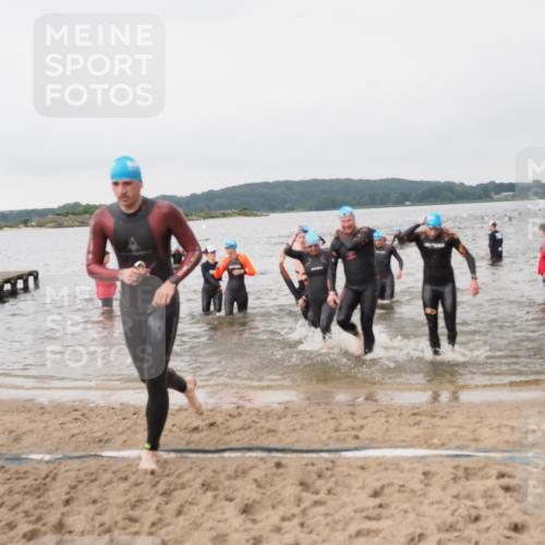 23.06.2024 - Viking Triathlon MichiJ http://msf.ph/oto/6345818 23.06.2024 10:39:33 Schwimmen 40, 68, 131, 194, 405, 427, 435 meine-sportfotos.de
