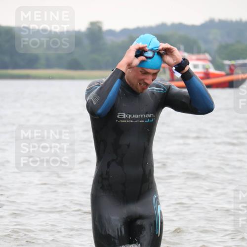 23.06.2024 - Viking Triathlon H.Heesch http://msf.ph/oto/6345827 23.06.2024 10:50:24 Schwimmen 170, 272, 452, 538 meine-sportfotos.de