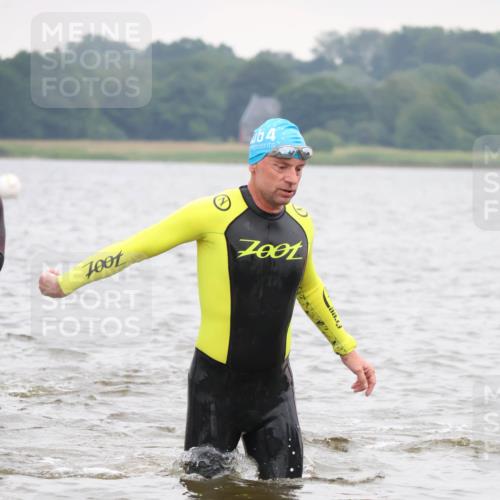 23.06.2024 - Viking Triathlon H.Heesch http://msf.ph/oto/6345837 23.06.2024 10:50:29 Schwimmen 272, 414, 452, 526, 538 meine-sportfotos.de